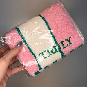 Makeup towel